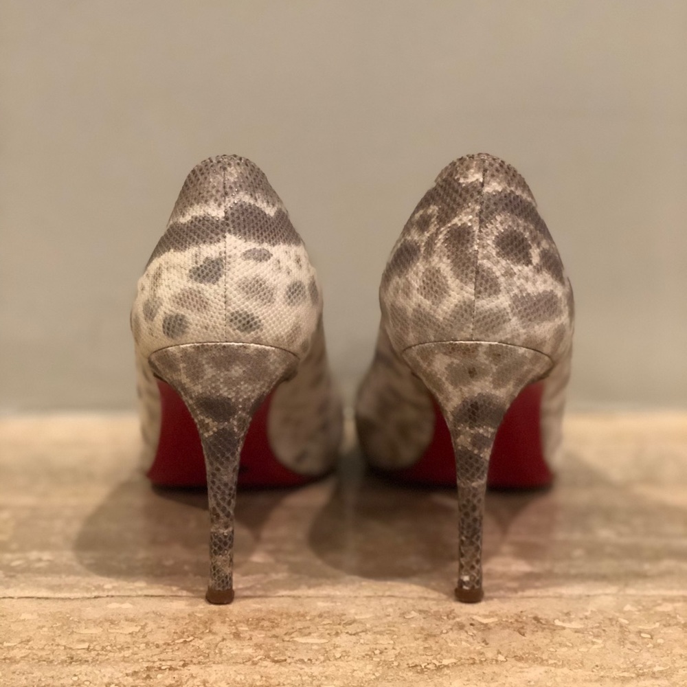 Beautiful and unique Textured louboutin
